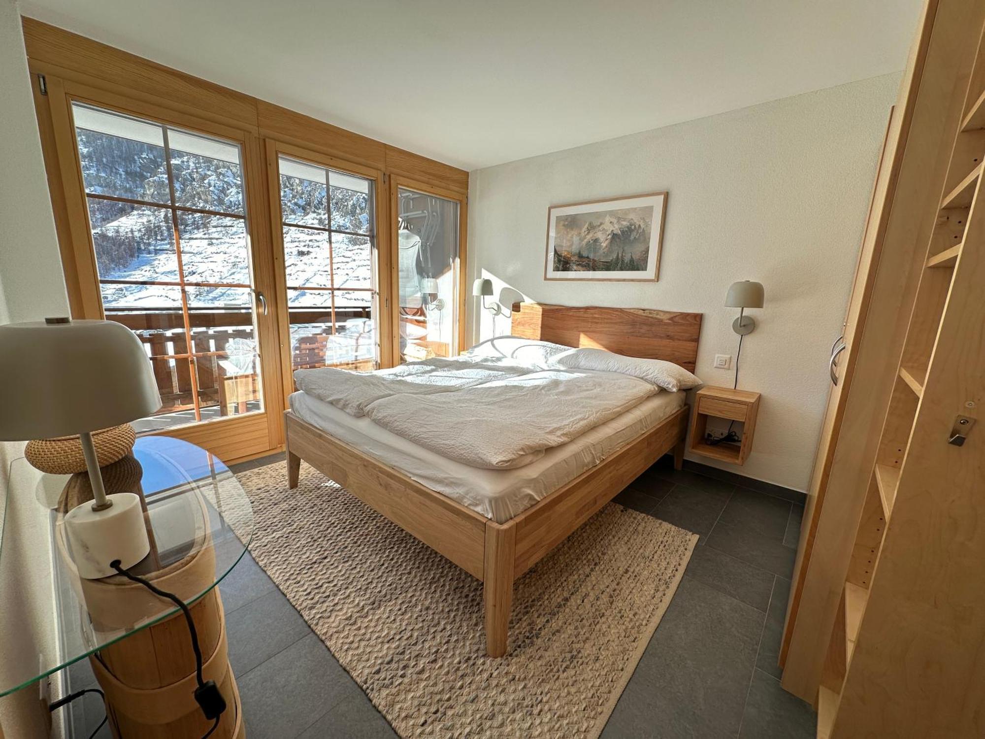 Modern Self-Catering Apartment With Matterhorn Views Zermatt Dış mekan fotoğraf